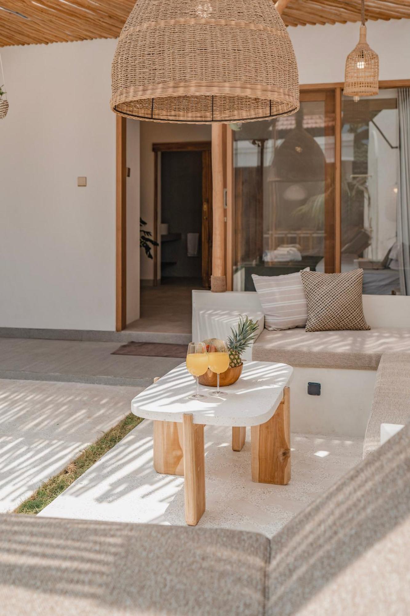 Aestetika Villa Sanur - 3-Min Walk To Beach ภายนอก รูปภาพ